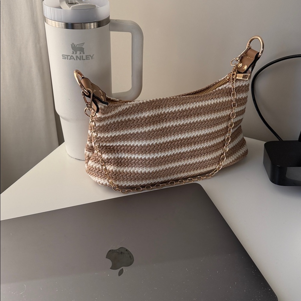 Meet your Posher, Paige